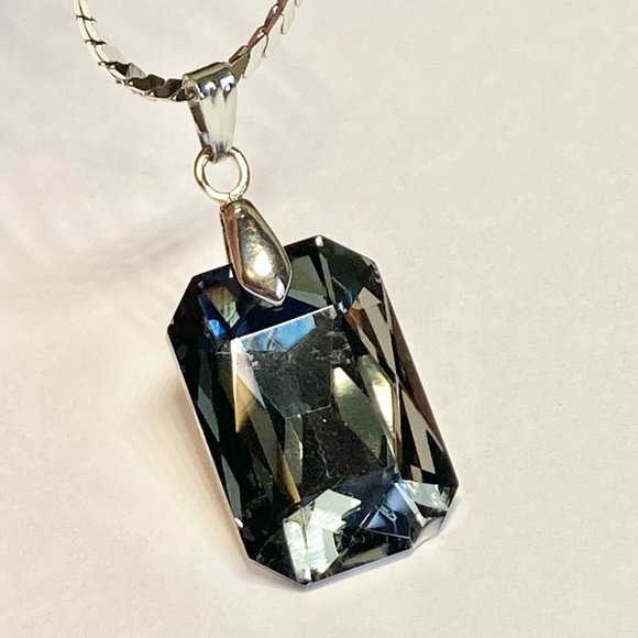 Jeweled Cut Statement Necklace Acrylic Simulated Smoky Topaz 24" Silver Plated - Picture 3 of 8